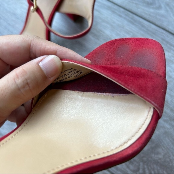 Michael KORS Francine Block Heel Strappy  Sandal in scarlet - Picture 14 of 15